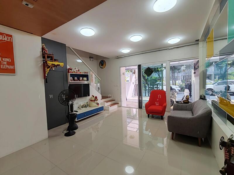 SPACE Ladprao-Mengjai, Bangkok, Pracha Uthit Road (Mengjai), Wang Thonglang, Wang Thonglang, Bangkok, 3 Bedrooms, 210 sqm, Townhouse For Sale, by กมลลักษณ์ (หนุ่ย) สัมพันธรัตน์, 500044982 - DDproperty.com