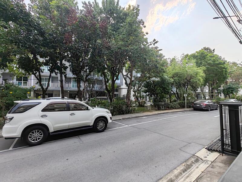 SPACE Ladprao-Mengjai, Bangkok, Pracha Uthit Road (Mengjai), Wang Thonglang, Wang Thonglang, Bangkok, 3 Bedrooms, 210 sqm, Townhouse For Sale, by กมลลักษณ์ (หนุ่ย) สัมพันธรัตน์, 500044982 - DDproperty.com