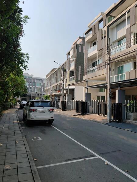 SPACE Ladprao-Mengjai, Bangkok, Pracha Uthit Road (Mengjai), Wang Thonglang, Wang Thonglang, Bangkok, 3 Bedrooms, 210 sqm, Townhouse For Sale, by กมลลักษณ์ (หนุ่ย) สัมพันธรัตน์, 500044982 - DDproperty.com