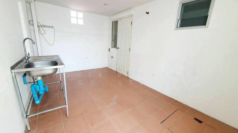 บ้านกลางสวน บางละมุง : Baan Klang Suan, Chon Buri (Pattaya), Ta Khian Tia, Bang Lamung (Pattaya), Chon Buri (Pattaya), 3 Bedrooms, 172 sqm, Semi-Detached House (Twin House) For Sale, by A House Property Co.,Ltd., 500045553 - DDproperty.com