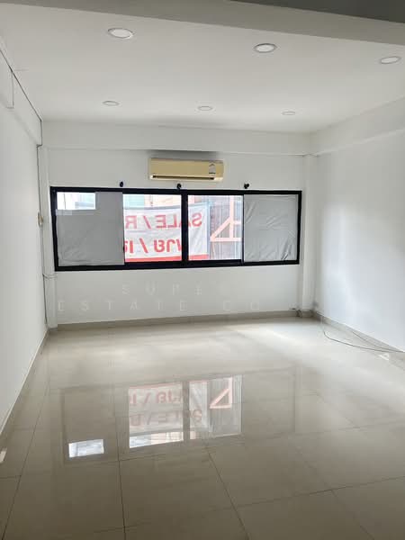 ตึกเเถวเพรชบุรี, Bangkok, เพรชบุรี, Bang Kapi, Huai Khwang, Bangkok, , 150 sqm, Shophouse For Sale, by Super B Estate Co., Ltd, 500045903 - DDproperty.com