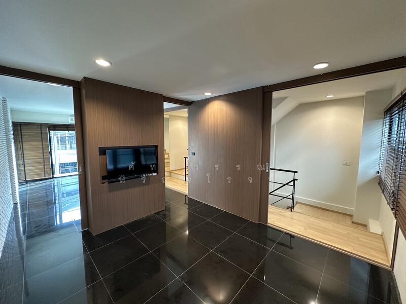Noble Cube Pattanakarn : โนเบิล คิวบ์ พัฒนาการ, กรุงเทพ, ถนนพัฒนาการ, สวนหลวง, สวนหลวง, กรุงเทพ, 200 ตร.ม., ทาวน์เฮ้าส์ ให้เช่า, โดย คัทยวรรณ หิรัญจิโรจน์, 500046474 - DDproperty.com