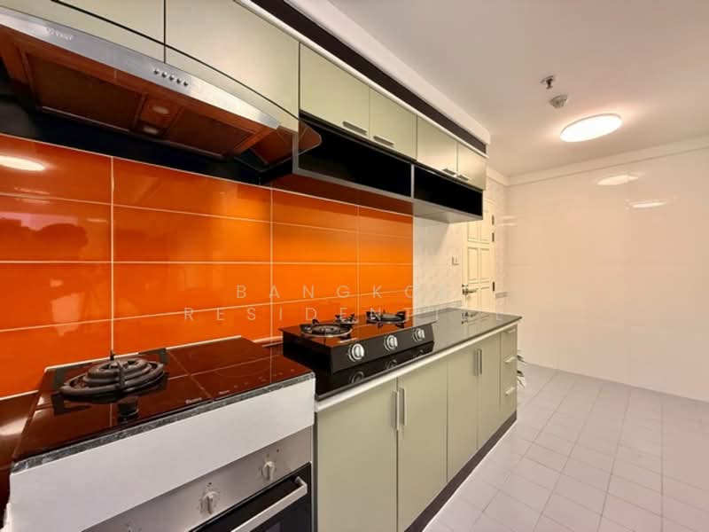 Fifty Fifth Tower, Bangkok, 84 Soi Sukhumvit 55, Sukhumvit Road, Khlong Tan Nua, Watthana, Bangkok, 3 Bedrooms, 275 sqm, Condo For Rent, by Bangkok Residential, 500046683 - DDproperty.com