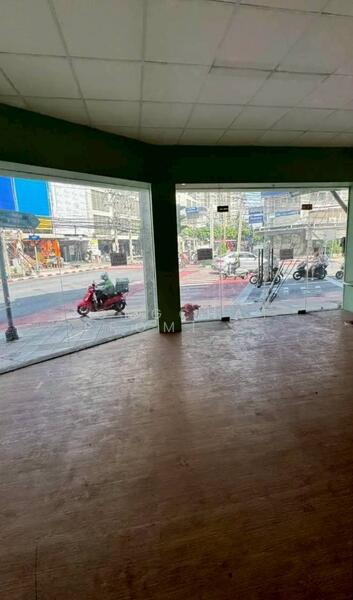 ให้เช่า - อาคารพาณิชย์ให้เช่า สาทร ทุ่งวัดดอน สาธุประดิษฐ์, กรุงเทพ