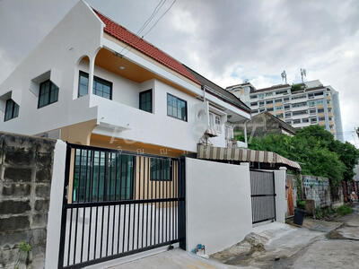 ขาย - ถาวรนิเวศน์ 2 บางนา-ตราด 12 ใกล้ไบเทคบางนา : Detached House near Bitec , Thaworn Niwest2 village, กรุงเทพ