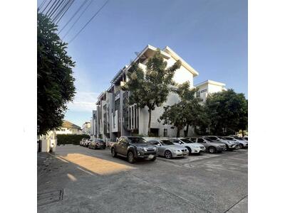 ขาย - นอวาน่า แอท เวิร์ค พระราม 9-รามคำแหง (Nirvana @Work Rama 9-Ramkhamhaeng), กรุงเทพ