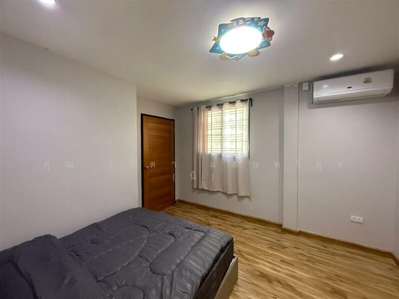 For Sale - ทาวน์เฮ้าส์ 2 ชั้น 28 ตร.ว. ทาวน์เฮ้าส์ ซอยรัชดาภิเษก13, Bangkok