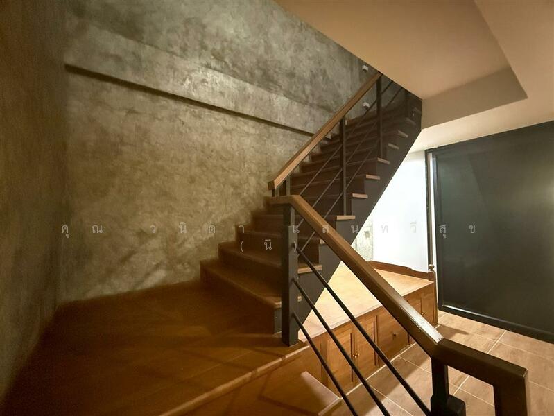 For Sale - ทาวน์เฮ้าส์ 2 ชั้น 28 ตร.ว. ทาวน์เฮ้าส์ ซอยรัชดาภิเษก13, Bangkok