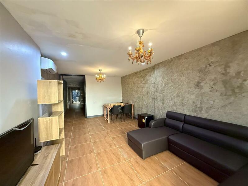 For Sale - ทาวน์เฮ้าส์ 2 ชั้น 28 ตร.ว. ทาวน์เฮ้าส์ ซอยรัชดาภิเษก13, Bangkok