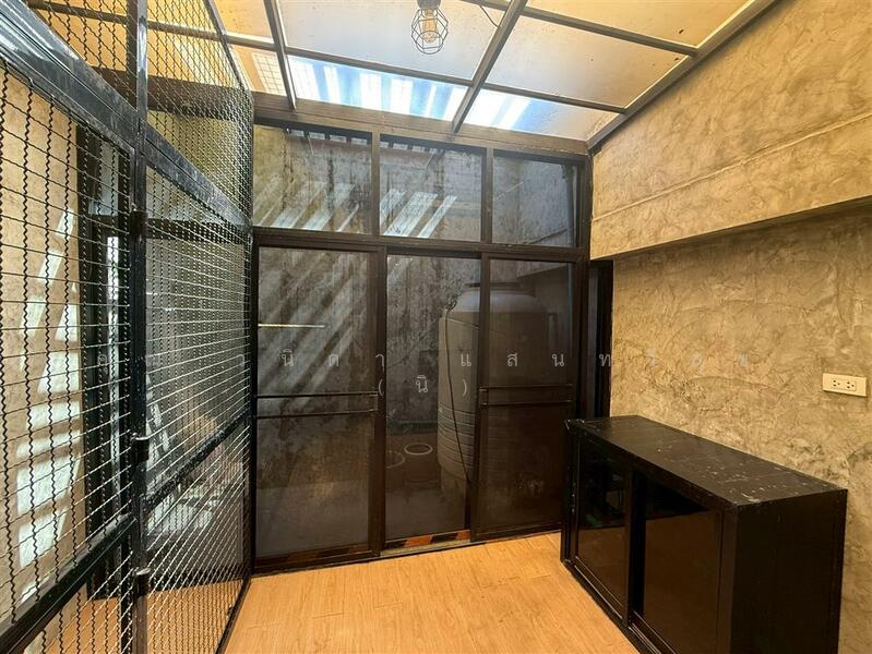 For Sale - ทาวน์เฮ้าส์ 2 ชั้น 28 ตร.ว. ทาวน์เฮ้าส์ ซอยรัชดาภิเษก13, Bangkok