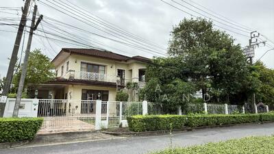 ขาย - Nantawan Ramintra-Watcharaphon : นันทวัน รามอินทรา-วัชรพล, กรุงเทพ