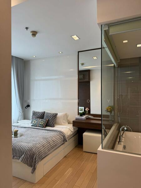 Siri At Sukhumvit, bangkok, 902 Sukhumvit Road, Phra Kanong, Khlong Toei, Bangkok, 2 Bedrooms, 70 sqm, Condo For Rent, by Khun Toey เตย, 500047801 - DDproperty.com