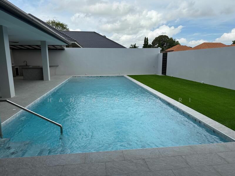 4-BR Villa, Prachuap Khiri Khan, Nong Kae, Hua Hin, Prachuap Khiri Khan, 4 Bedrooms, 410 sqm, Villa For Sale, by Netsakaw Thongsritep, 500047872 - DDproperty.com