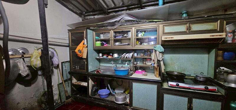 ขาย - ขายทาวน์เฮาส์ 2 ชั้น 18.5 ตร.ว. ซอยนาคนิวาส 2 แยก 5 ใกล้ เซ็นทรัลอีสต์วิลล์, กรุงเทพ