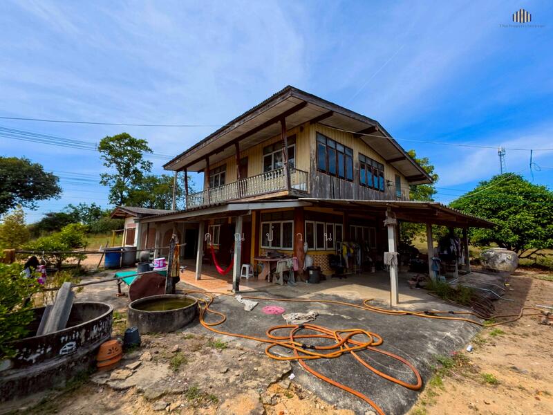 ขาย - ขายถูกที่สุด!!! ที่ดิน ติดถนน331 ขนาด 5 ไร่ หน้ากว้างกว่า 130 เมตร เหมาะกับการทำโกดังก็ได้, ชลบุรี