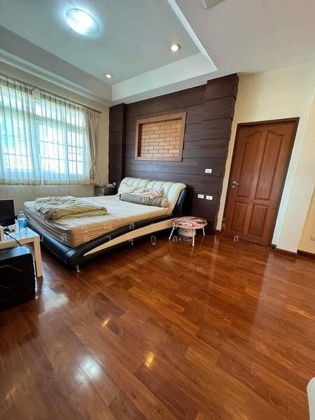 ขาย - สมเด็จพระเจ้าตากสิน ซอย 4, กรุงเทพ