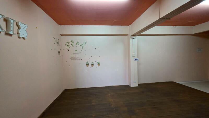 For Rent - ให้เช่า ตึกแถวปากทาง เมืองเอก (ม.รังสิต), Pathum Thani