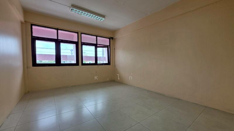 For Rent - ให้เช่า ตึกแถวปากทาง เมืองเอก (ม.รังสิต), Pathum Thani
