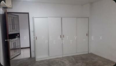 ขาย - Grand Park Town : แกรนด์ พาร์ค ทาวน์, กรุงเทพ