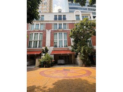 ขาย - Baan Klang Krung Thonglor : บ้านกลางกรุงทองหล่อ, กรุงเทพ