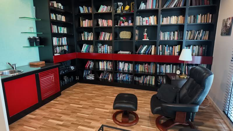 Baan Klang Krung Thonglor, Bangkok, 55 Soi Sukhumvit 55, Khlong Tan Nua, Watthana, Bangkok, 3 Bedrooms, 350 sqm, Townhouse For Sale, by กุสุมา เนียมหุ่น, 500048858 - DDproperty.com