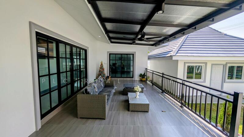 Spacious 5-Bedroom House for Sale – Siam Country Club, Chon Buri (Pattaya), Bang Lamung, Bang Lamung (Pattaya), Chon Buri (Pattaya), 5 Bedrooms, 400 sqm, Single Detached House For Sale, by PLC Real Estate, 500048869 - DDproperty.com