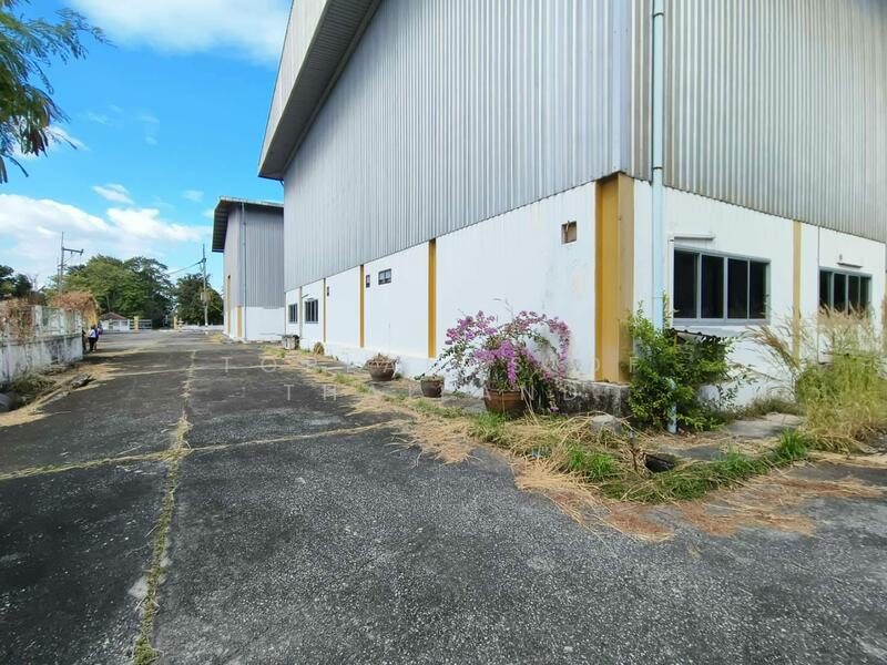 For Sale - ขาย ที่ดินพร้อมโรงงาน ศรีราชา-บางละมุง ชลบุรี (ใกล้ท่าเรือแหลมฉบัง) 15 ไร่ พื้นที่ใช้สอย 4400 ตร.ม., Chon Buri (Pattaya)