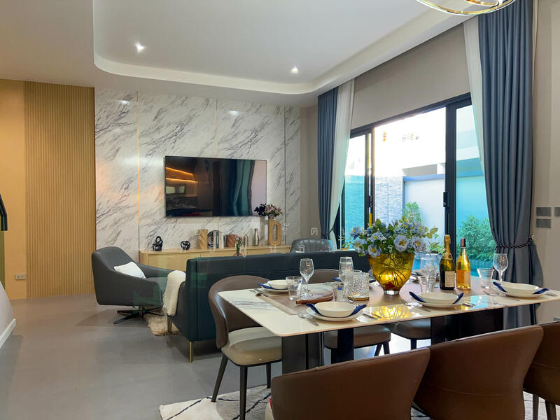 Modern Pool villa, Thappaya soi 11, near to central pattaya, Chon Buri (Pattaya), Thappaya soi 11, Bang Lamung, Bang Lamung (Pattaya), Chon Buri (Pattaya), 4 Bedrooms, 250 sqm, Single Detached House For Sale, by อุรารัตน์ อิทธิพูนธนกร, 500049170 - DDproperty.com