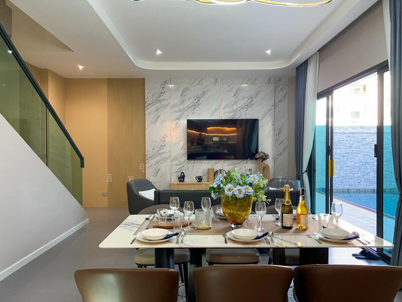 Modern Pool villa, Thappaya soi 11, near to central pattaya, Chon Buri (Pattaya), Thappaya soi 11, Bang Lamung, Bang Lamung (Pattaya), Chon Buri (Pattaya), 4 Bedrooms, 250 sqm, Single Detached House For Sale, by อุรารัตน์ อิทธิพูนธนกร, 500049170 - DDproperty.com