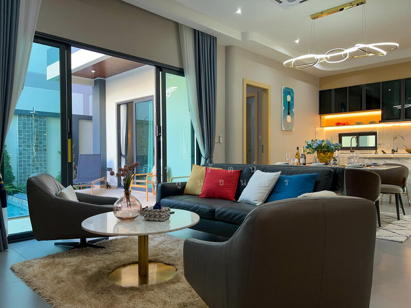 Modern Pool villa, Thappaya soi 11, near to central pattaya, Chon Buri (Pattaya), Thappaya soi 11, Bang Lamung, Bang Lamung (Pattaya), Chon Buri (Pattaya), 4 Bedrooms, 250 sqm, Single Detached House For Sale, by อุรารัตน์ อิทธิพูนธนกร, 500049170 - DDproperty.com