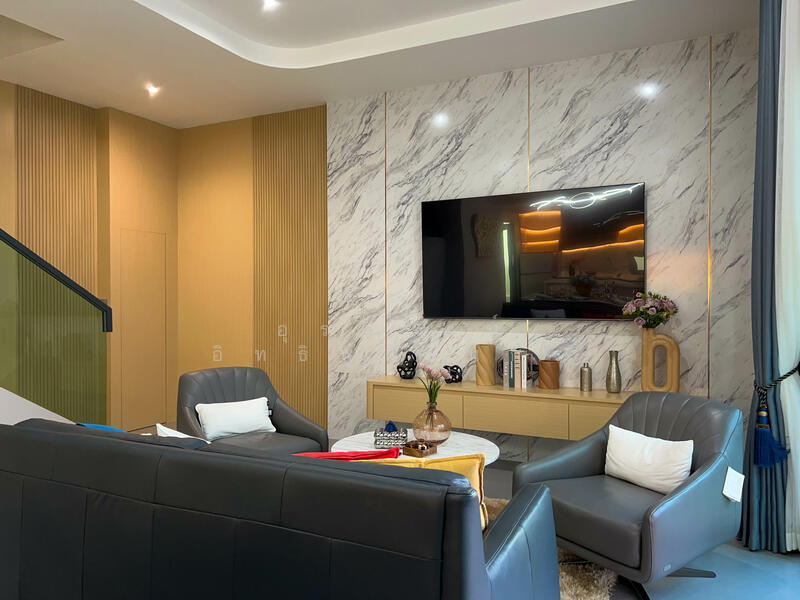 Modern Pool villa, Thappaya soi 11, near to central pattaya, Chon Buri (Pattaya), Thappaya soi 11, Bang Lamung, Bang Lamung (Pattaya), Chon Buri (Pattaya), 4 Bedrooms, 250 sqm, Single Detached House For Sale, by อุรารัตน์ อิทธิพูนธนกร, 500049170 - DDproperty.com