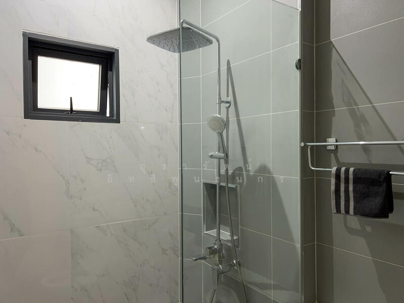 โมเดิร์นพูลวิลล่า 4ห้องนอน 5ห้องน้ำ ทำเลใกล้เมืองพัทยา, ชลบุรี, Thappaya soi 11, บางละมุง, บางละมุง, ชลบุรี, 250 ตร.ม., บ้านเดี่ยว ขาย, โดย อุรารัตน์ อิทธิพูนธนกร, 500049170 - DDproperty.com