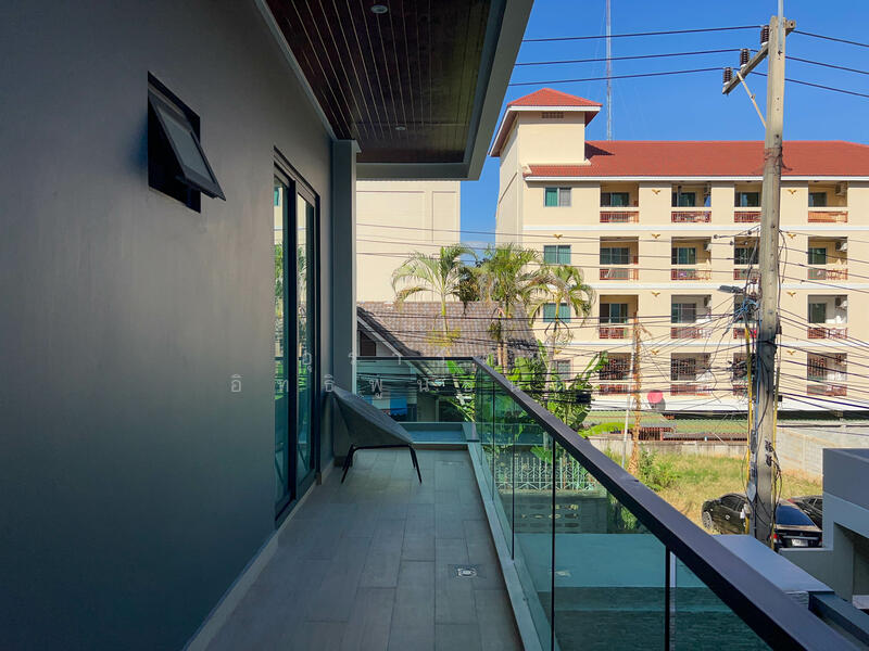 Modern Pool villa, Thappaya soi 11, near to central pattaya, Chon Buri (Pattaya), Thappaya soi 11, Bang Lamung, Bang Lamung (Pattaya), Chon Buri (Pattaya), 4 Bedrooms, 250 sqm, Single Detached House For Sale, by อุรารัตน์ อิทธิพูนธนกร, 500049170 - DDproperty.com