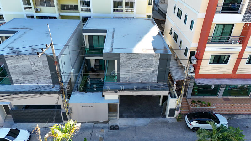 โมเดิร์นพูลวิลล่า 4ห้องนอน 5ห้องน้ำ ทำเลใกล้เมืองพัทยา, ชลบุรี, Thappaya soi 11, บางละมุง, บางละมุง, ชลบุรี, 250 ตร.ม., บ้านเดี่ยว ขาย, โดย อุรารัตน์ อิทธิพูนธนกร, 500049170 - DDproperty.com