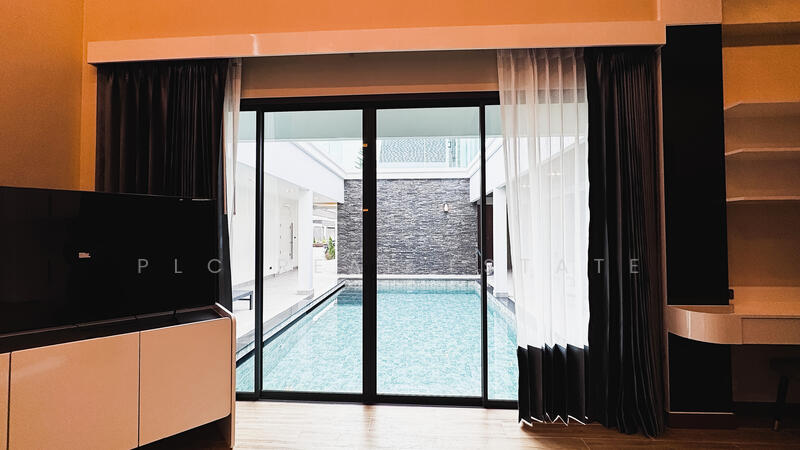 Luxury Pool villa in East Pattaya, Chon Buri (Pattaya), Nong Pru, Bang Lamung (Pattaya), Chon Buri (Pattaya), 4 Bedrooms, 420 sqm, Villa For Sale, by PLC Real Estate, 500049242 - DDproperty.com