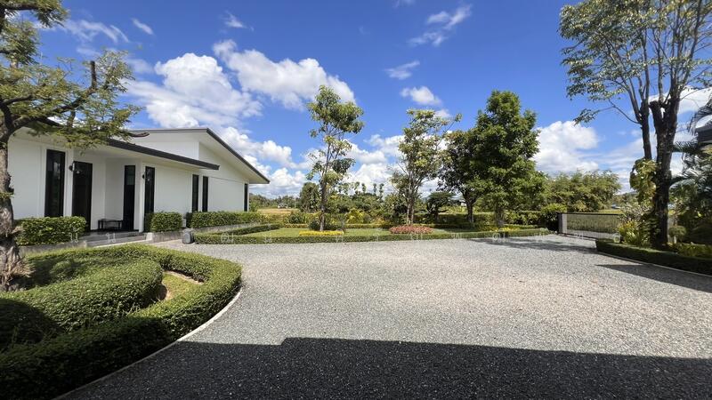 For Sale - 5 Bed House on Large Plot in Doi Saket for Sale, Chiang Mai