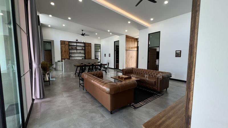 For Sale - 5 Bed House on Large Plot in Doi Saket for Sale, Chiang Mai