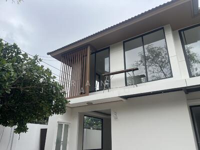 ขาย - บ้านหรู ปรีดีพนมยงค์ 42, กรุงเทพ