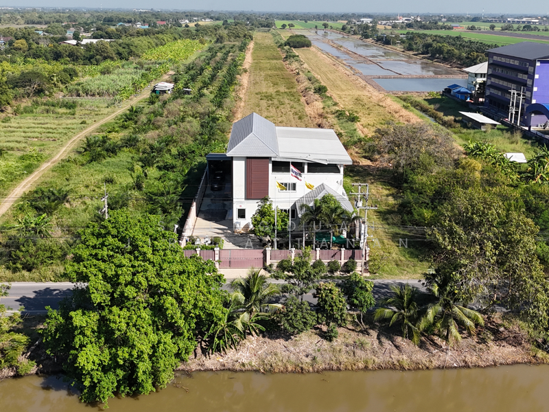 For Sale - ขายโรงงาน ขนาด 1,500 ตรม. ติดถนนเลียบคลอง 5 มีใบรับรอง อย./GMP/HACCP/รง.4 ครบ เดินเครื่องต่อได้ทันที, Pathum Thani