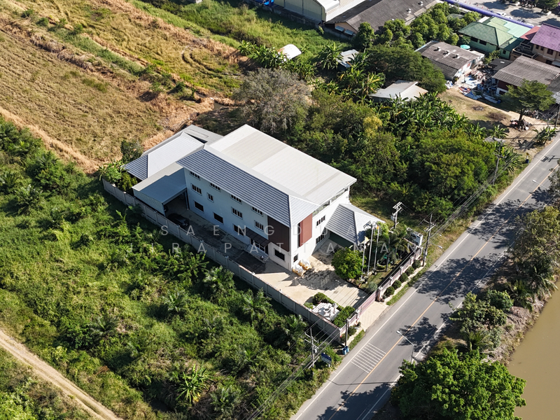 For Sale - ขายโรงงาน ขนาด 1,500 ตรม. ติดถนนเลียบคลอง 5 มีใบรับรอง อย./GMP/HACCP/รง.4 ครบ เดินเครื่องต่อได้ทันที, Pathum Thani