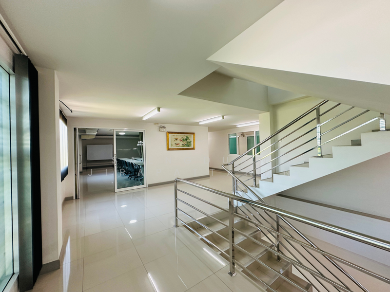 For Sale - ขายโรงงาน ขนาด 1,500 ตรม. ติดถนนเลียบคลอง 5 มีใบรับรอง อย./GMP/HACCP/รง.4 ครบ เดินเครื่องต่อได้ทันที, Pathum Thani