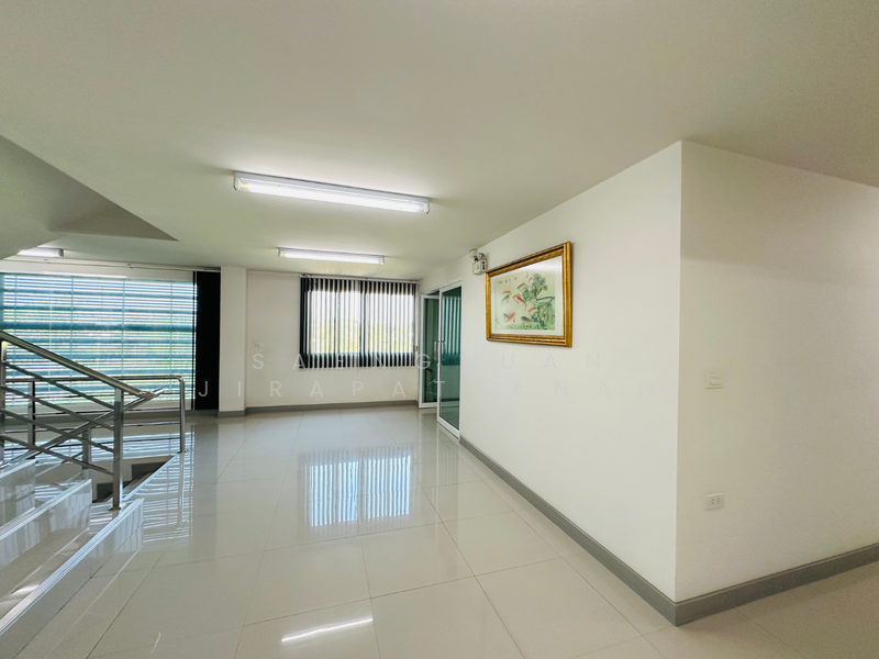 For Sale - ขายโรงงาน ขนาด 1,500 ตรม. ติดถนนเลียบคลอง 5 มีใบรับรอง อย./GMP/HACCP/รง.4 ครบ เดินเครื่องต่อได้ทันที, Pathum Thani