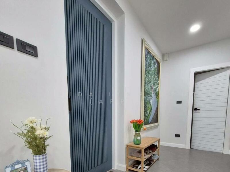 For Sale - Modern Two-Storey Pool Villa, Chon Buri (Pattaya)