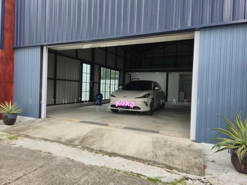 For Sale - Modern Two-Storey Pool Villa, Chon Buri (Pattaya)