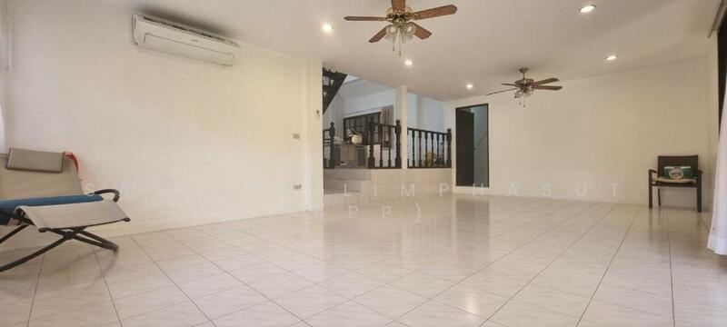 For Rent - Villa In Central Pattaya, Chon Buri (Pattaya)