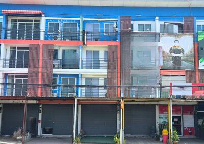 ขาย - อาคารพาณิชย์ 4 ชั้น คลอง 4 ติดถนนใหญ่, ปทุมธานี