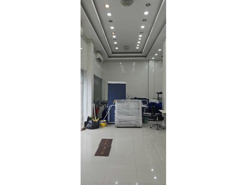 ให้เช่า - อาคารพาณิชย์ ถ.รัชดาภิเษก แขวงตลาดพลู เขตธนบุรี กรุงเทพมหานคร 10600, กรุงเทพ