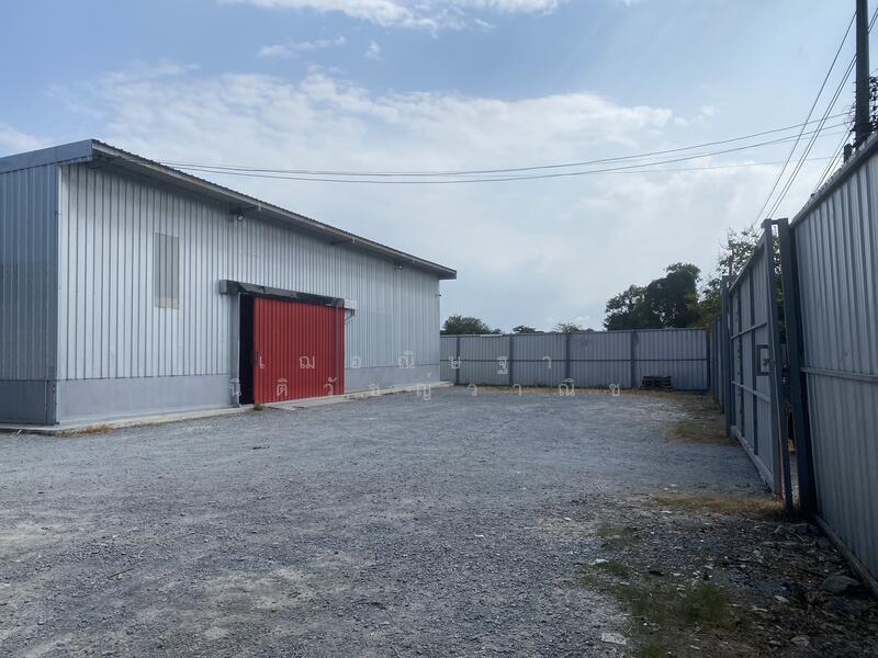 ให้เช่า - โกดังให้เช่าหนองแขม ซอยเพชรเกษม77 ติดถนนสาย3 ขนาด400ตรม. รั้วรอบขอบชิด รถใหญ่เข้าออกได้สะดวก, กรุงเทพ