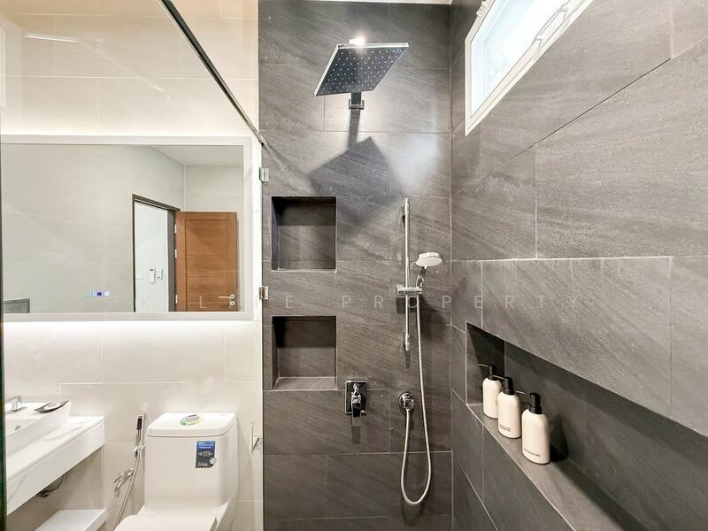 2R0986 Pool villa for rent 4 bedroom 5 bathroom 200,000/month at cherngtalay have fully furnished, Phuket, Choeng Thale, Thalang, Phuket, 4 Bedrooms, 350 sqm, Villa For Rent, by PK LIFE Property, 500050143 - DDproperty.com