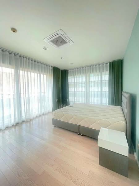 Noble Solo, Bangkok, 988 Thong Lo, Khlong Tan Nua, Watthana, Bangkok, 1 Bedroom, 84 sqm, Condo For Rent, by Ulaiwan Boonsiri, 500050253 - DDproperty.com